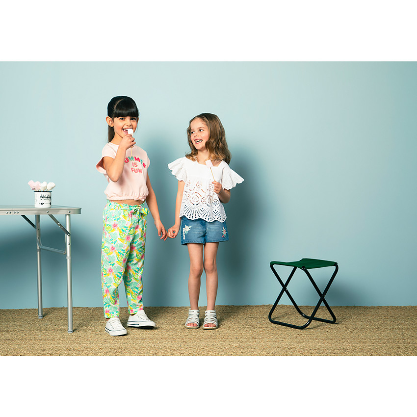 Short en denim avec broderies pour fille 