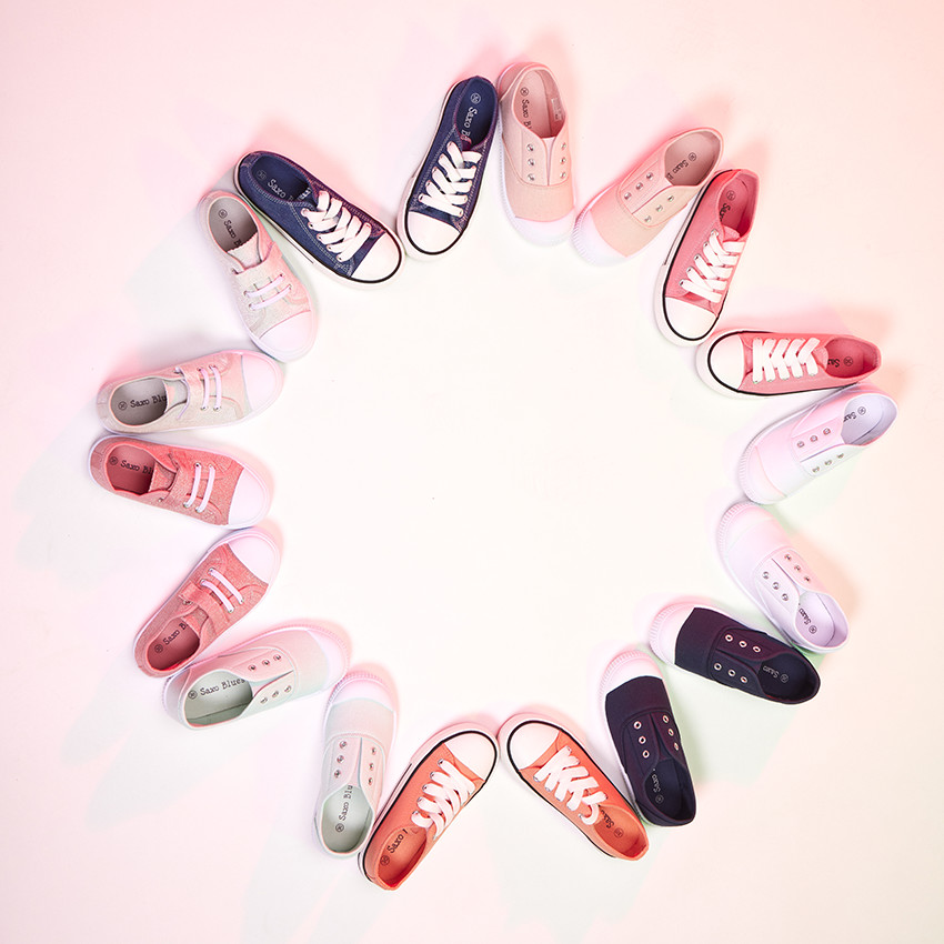 Baskets basses en toile avec lacets mixtes 