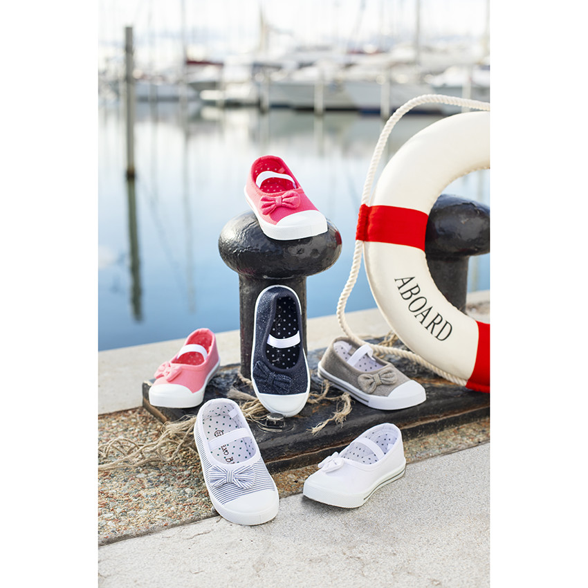 Babies en toile rayée mélangée de fils brillants et noeud du 20 au 23 