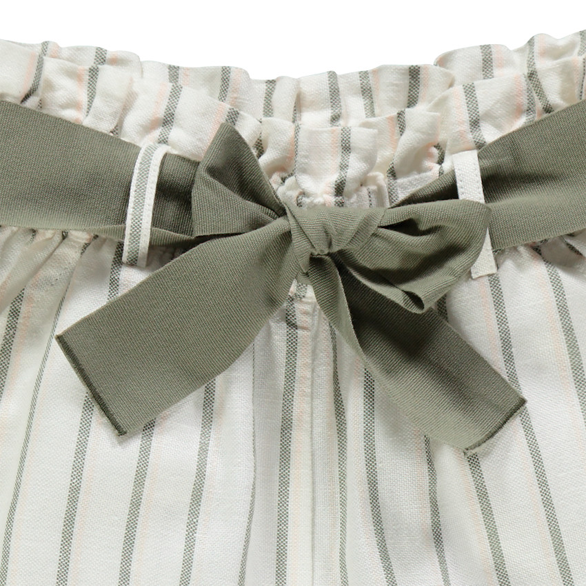 Pantalon taille haute à rayures all-over et ceinture à nouer 