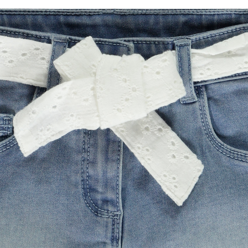 Short in jeans met ceintuur in Engels borduursel voor meisjes 